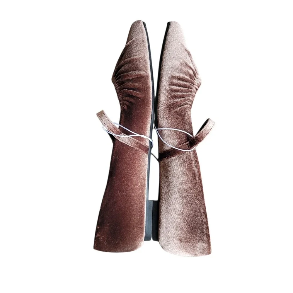 A NEW DAY 9.5 Brown Gabriella Memory Foam Velvet Pointed Toe Mary Jane Flat